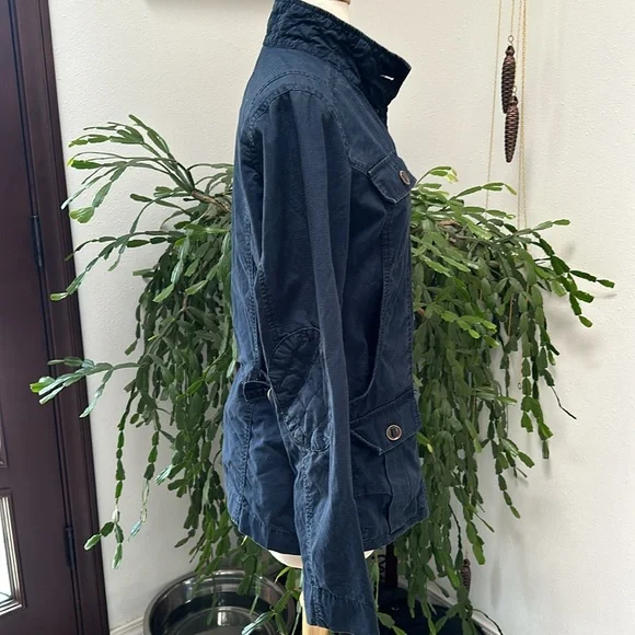 Eddie Bauer Jacket 🧥 - Picture 5 of 11